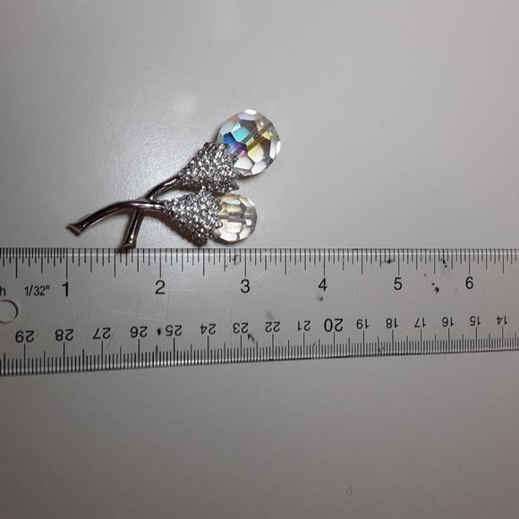 Hattie Carnegie Silver Double Flower Clear Crystal Brooch Pin - Picture 8 of 11
